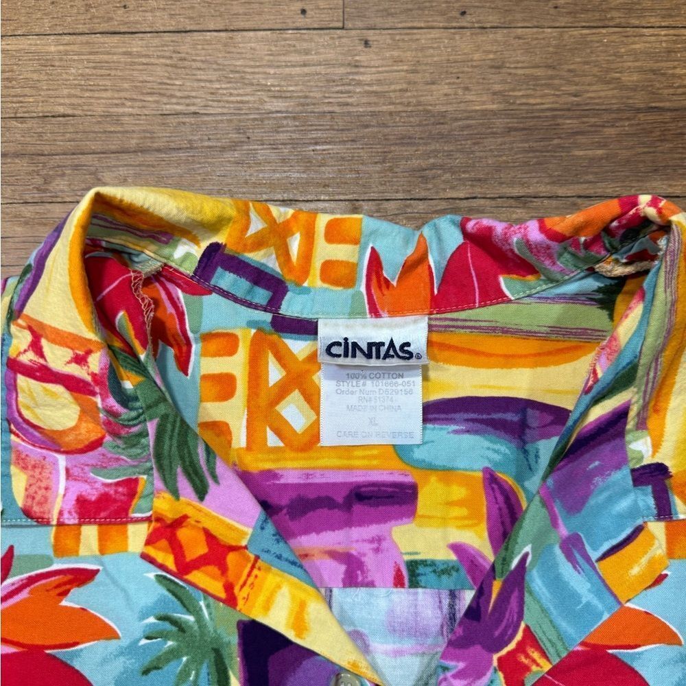 Vintage Colorful Hawaiian Shirt - Picture 4 of 6